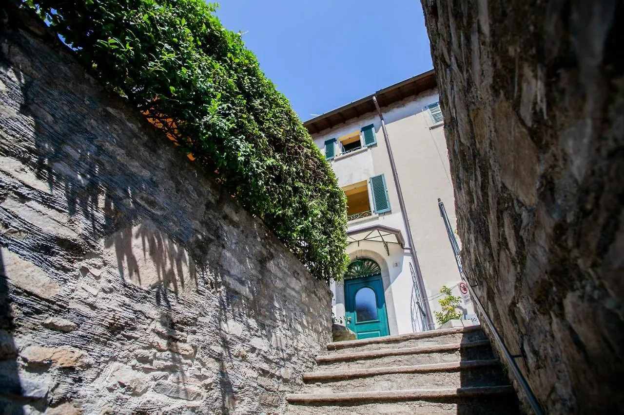 Casa Di Momo Apartment Carate Urio 0*,